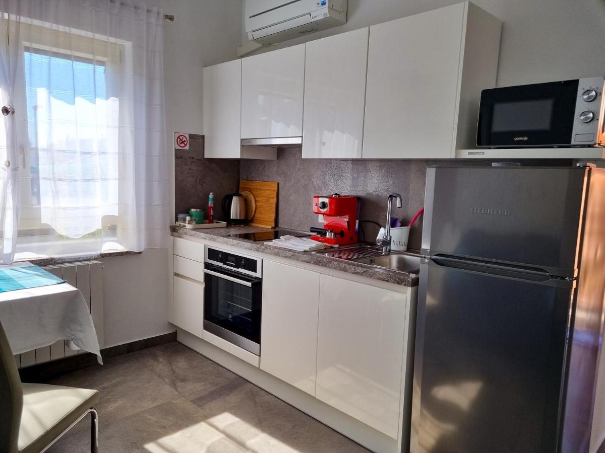 Ferienwohnung Juli No 2 Poreč Exterior foto