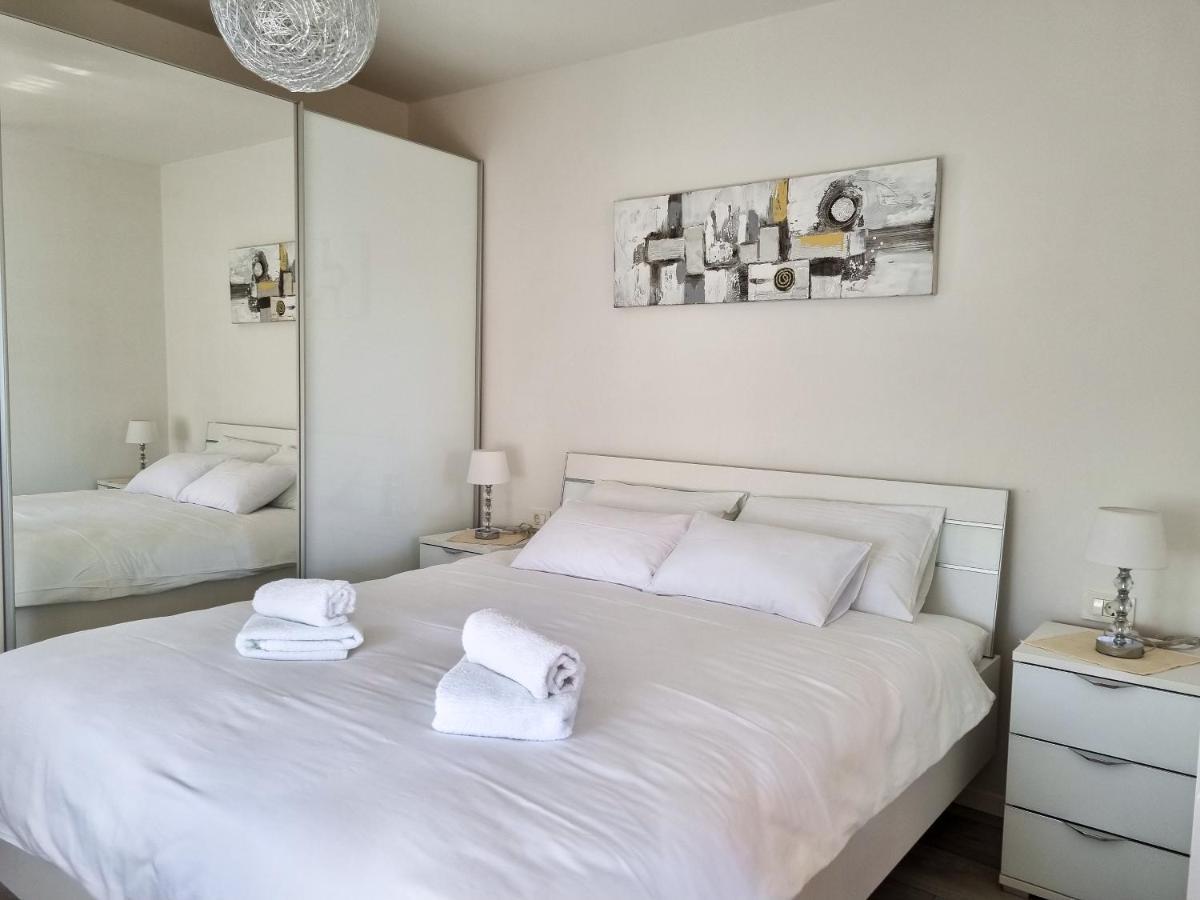 Ferienwohnung Juli No 2 Poreč Exterior foto